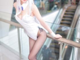 性感黑丝袜爱蜜莉娅兔女郎美丽小姐姐Cos play图片合集