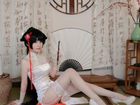 碧蓝航线白丝大长腿美女新春高雄cosplay图片合集