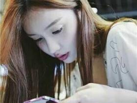 披发的成熟女生头像_深情对视的女生QQ头像