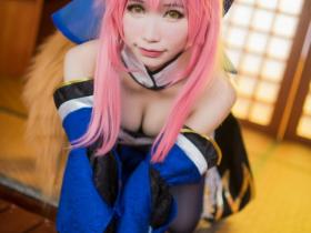 小姐姐Cosplay性感黑丝小懒猫 耳朵可爱吗?