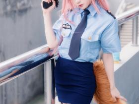 高清性感长腿黑丝粉头发猫耳女警cosplay图片合集